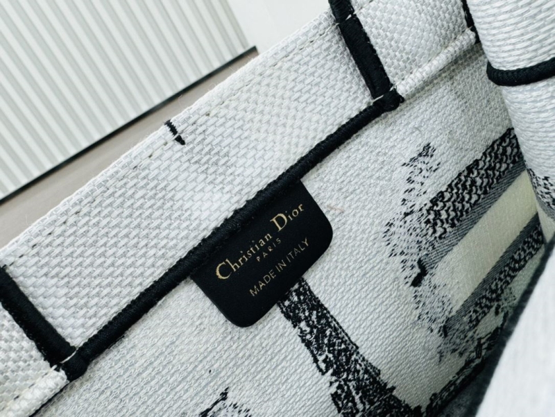 Dior Shopping Bags